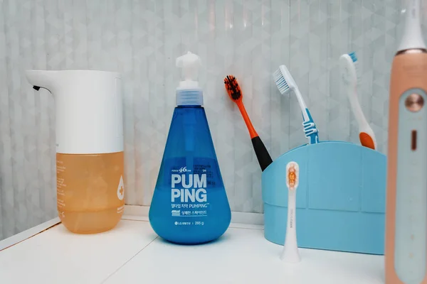 Oral bakım ve el yıkama için banyo aksesuarları