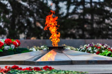 Anıt, sonsuz ateş, yakın çekim alevleri