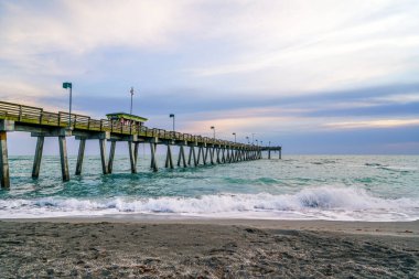 Venedik Florida 'daki iskele gün batımını izlemek ve Meksika Körfezi' ni seyretmek için harika..