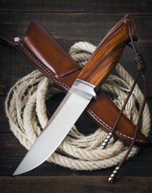 kılıç kını ile av bıçağı