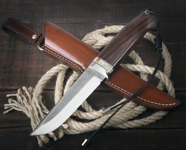 Beautiful hunter knife — Stock Photo, Image