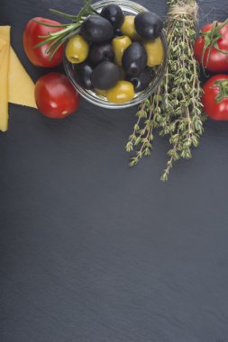 taze sebze ile peynir