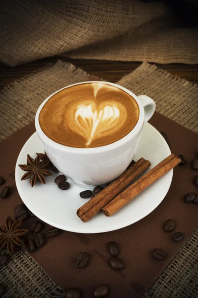 Cappuccino with spices — Stock Photo, Image