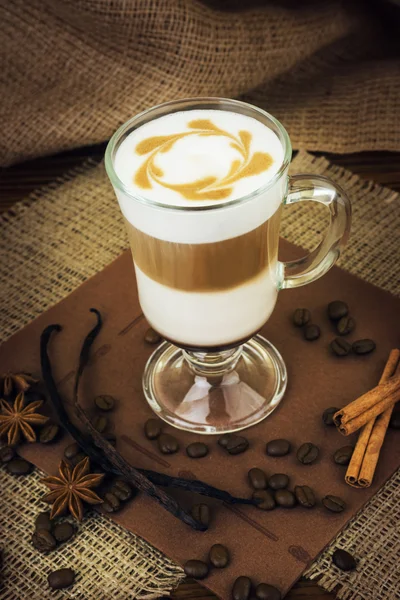 Latte with spices — Stock Photo, Image