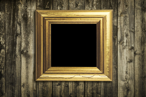 Деревянная золотая рамка
