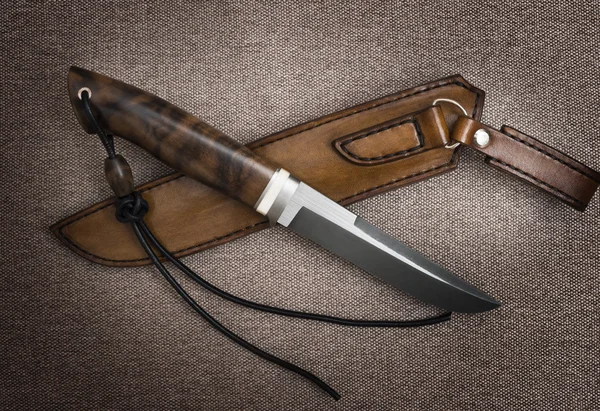 Berburu pisau dengan sarung — Stok Foto