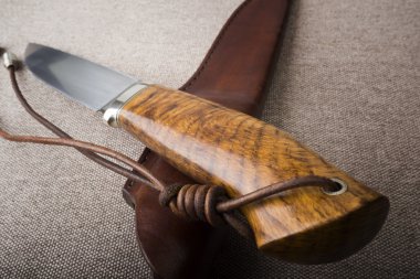 kılıç kını ile av bıçağı