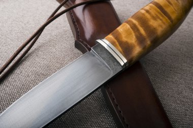 kılıç kını ile av bıçağı