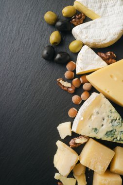 Peynir ve fındık farklı çeşitleri