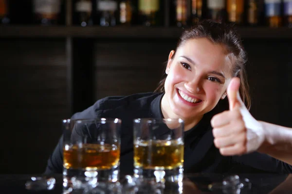 Bartender Girl Smiles Holds Her Thumb Photo Interior Bar Restaurant — Stock Photo, Image