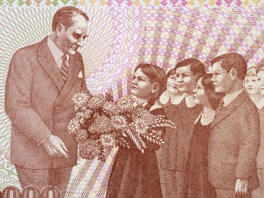 Mustafa Kemal Atatürk ve çocukları Türk parasından bir portre