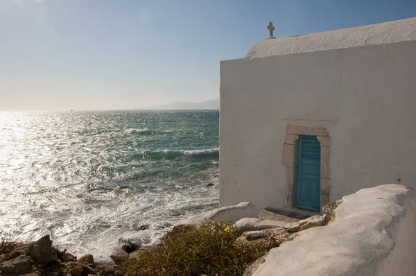 Una Antigua Iglesia Mykonos Orilla Del Mar Egeo Grecia Concepto — Foto de Stock