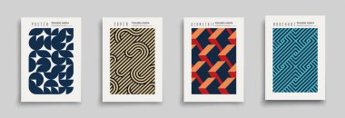 Geometrik şekilli ve çizgili süslemeli renkli posterlerin koleksiyonu. Modern sanat kapakları, arka planlar, pankartlar, broşürler, afişler, el ilanları, sunum şablonu.