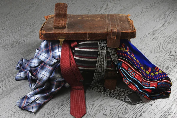 Pack a suitcase — Stock Photo, Image