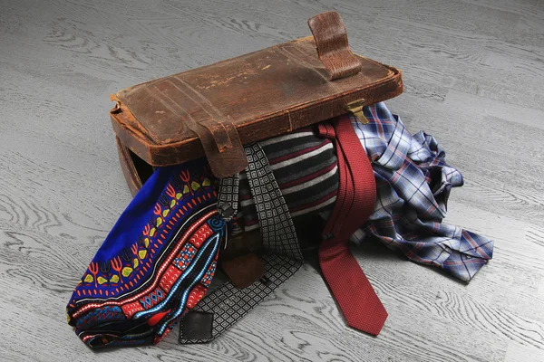 Bepakolni egy bőröndöt — Stock Fotó
