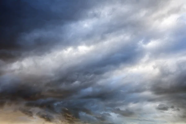Burza Chmury o zachodzie słońca — Zdjęcie stockowe