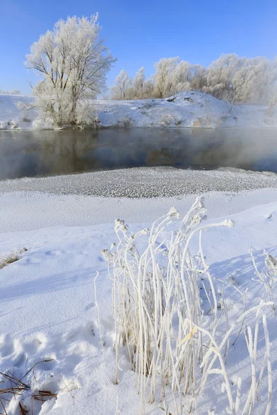 Fog over winter river — Stock Photo, Image