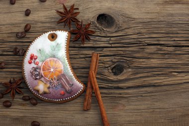 Baharat ile boyalı gingerbread