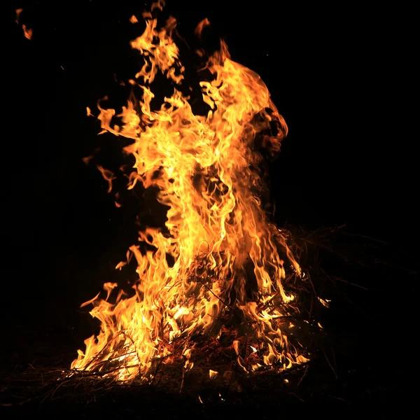 Brennende Grasflamme — Stockfoto