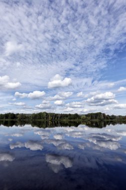kabarık beyaz bulutlar