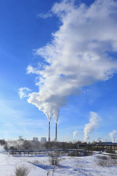 산업 영역과 푸른 하늘 — 스톡 사진
