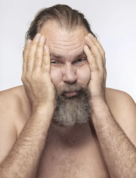 Retrato de un hombre con barba — Foto de Stock