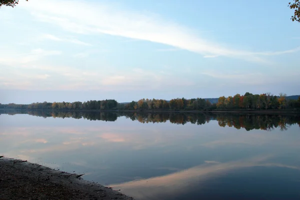 Puesta Sol Del Paisaje Sobre Río Principios Otoño — Foto de Stock