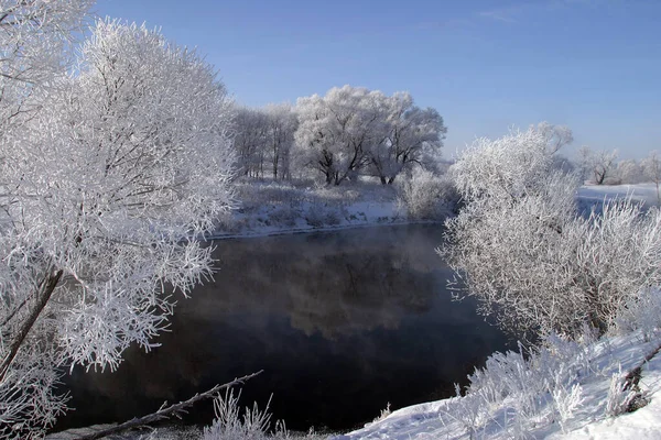 Paesaggio Invernale Mattina Nebbiosa Sul Fiume Zai — Foto Stock