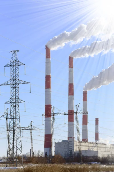 Winter Landscape Smoke Chimneys Zainsk Tpp Blue Sky Frosty Misty — Stock Photo, Image