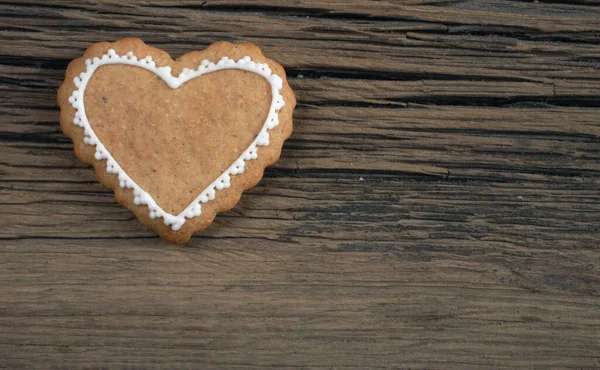 Gros Plan Des Biscuits Forme Coeur Couplé Avec Ficelle Sur — Photo