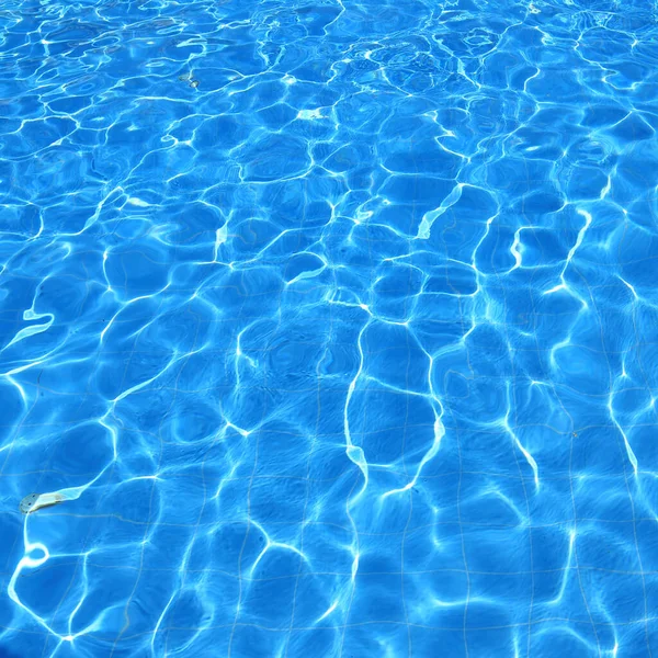 Isolation Azure Water Outdoor Swimming Pool Reflections Sunlight — Stock Photo, Image