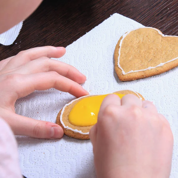 Close Process Hand Painted Ginger Cookies — Stock Photo, Image