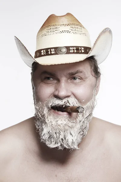 Retrato Vaquero Fumando Cigarro Momento Teñir Estudio Barba — Foto de Stock