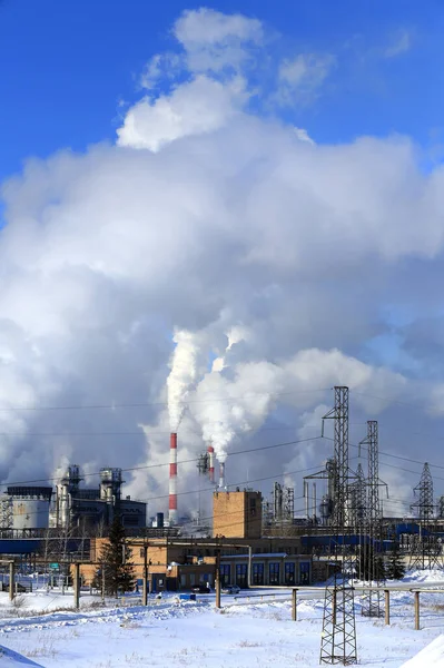 Paysage Industriel Fumée Des Cheminées Grandes Installations Lignes Électriques Contre — Photo