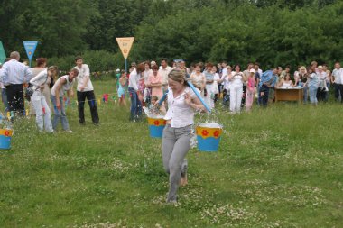 Naberezhnye Chelny, Rusya - 06 Haziran 2006: Naberezhnye Chelny Hipodromu 'nda at yarışı