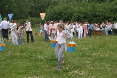 Naberezhnye Chelny, Rusya - 06 Haziran 2006: Naberezhnye Chelny Hipodromu 'nda at yarışı