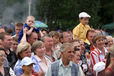 Naberezhnye Chelny, Rusya - 06 Haziran 2006: Naberezhnye Chelny Hipodromu 'nda at yarışı