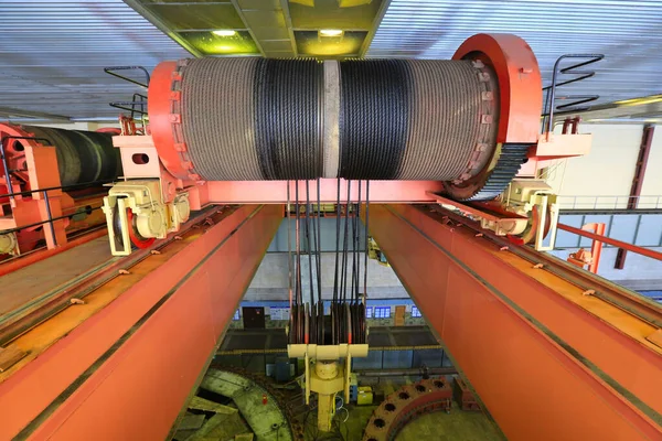 Industriële Interieur Hydro Elektrische Turbine Hal Turbines Apparatuur Kranen — Stockfoto