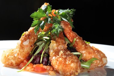 yeşillikleri ile karides