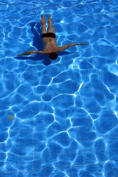 Nadador en el agua —  Fotos de Stock