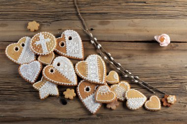 kalp şeklinde gingerbread