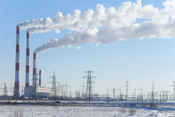 Hydroelectric power plant in winter — Stock Photo, Image