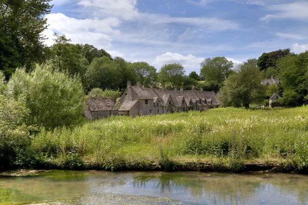 Арлингтон строки, Bibury, Глостершир, Англия — стоковое фото