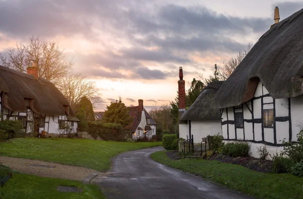 Thatched cottage, Welford em Avon — Fotografia de Stock