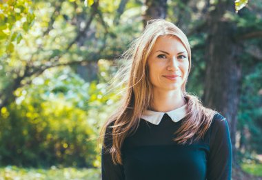 hipster genç güzel kadın sokak portre