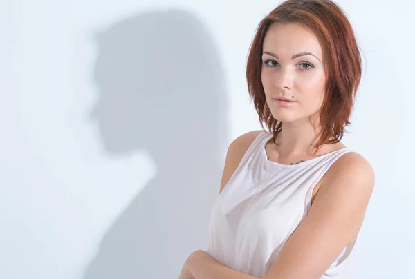 Schöne glückliche junge Frau Portraitgesicht mit Lächeln mit gesunder Haut und — Stockfoto