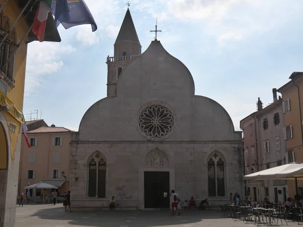 Kathedraal Van Heiligen Johannes Paulus Muggia Gelegen Het Marconi Plein — Stockfoto