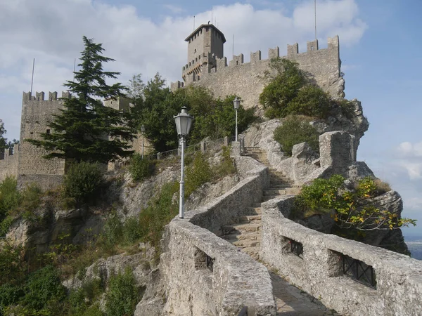 San Marino Heksenpas Panorama Van Het Pad Met Trap Uitgehouwen — Stockfoto