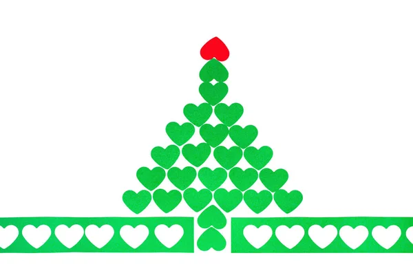 Groene kerstboom gemaakt van harten. Kerstpapier ambachtelijke — Stockfoto