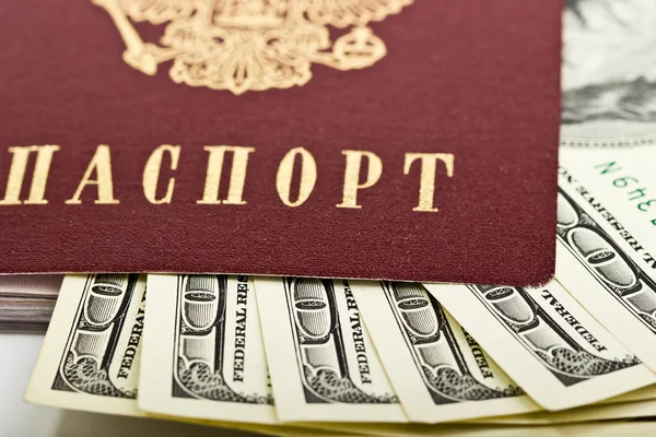 Passaporte russo com dólares — Fotografia de Stock